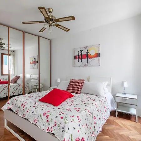 Lovely Apatment For 7 Person - Ac -wifi Appartamento