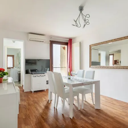 Lovely Apatment For 7 Person - Ac -wifi