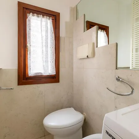 Lovely Apatment For 7 Person - Ac -wifi Appartamento